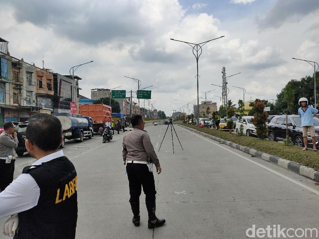 Polisi Tetapkan 3 Tersangka Perampokan Terkait Tewasnya Aktivis Golfrid Polisi Tetapkan 3 Tersangka Perampokan Terkait Tewasnya Aktivis Golfrid