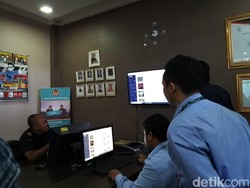 Selain Mobil, 6 Kontainer Suku Cadang Subaru Dilelang Rp 1,8 M