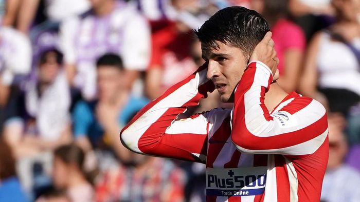 Alvaro Morata menuding ada standar ganda untuk Atletico Madrid. (Foto: Cesar Manso / AFP)