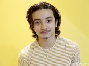 Tantangan Bryan Domani Saat Syuting Cek Ombak (Melulu) Tantangan Bryan Domani Saat Syuting Cek Ombak (Melulu)