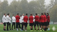 Stefano Pioli akhirnya terpilih sebagai pelatih baru AC Milan. Pioli dikontrak hingga 2021 (Instagram @acmilan)