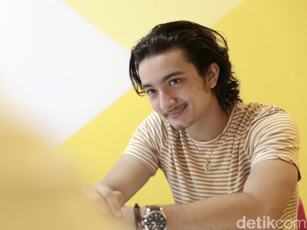 Kenalan dengan Bryan Domani, Anak Bali yang Tak Tahu Malu Kenalan dengan Bryan Domani, Anak Bali yang Tak Tahu Malu