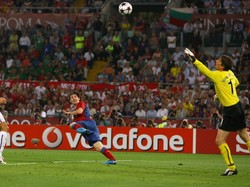 Lionel Messi: Gol Terbaikku? Sundulan ke Gawang Man United