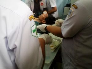 Video Wiranto Dilarikan di RS karena Terluka Akibat Penusukan