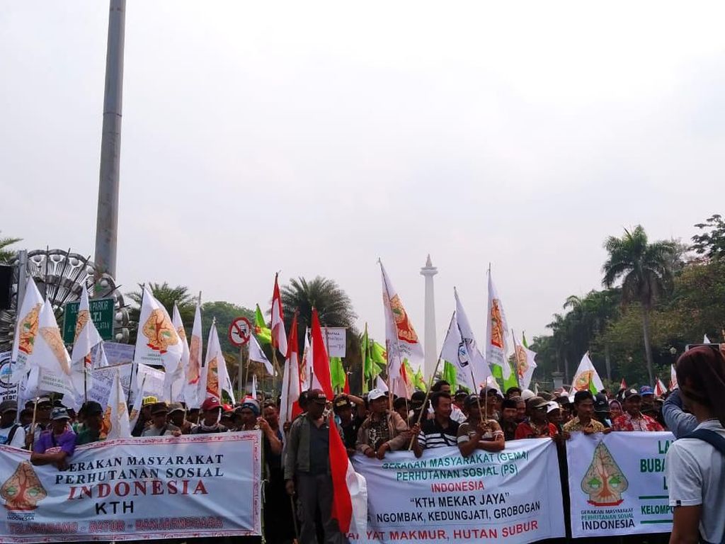 5 Ribu Personel Gabungan Amankan Demo Petani di Patung Kuda 5 Ribu Personel Gabungan Amankan Demo Petani di Patung Kuda