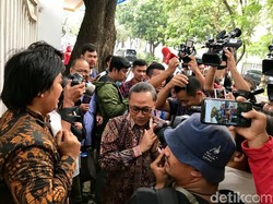 Pimpinan MPR Sambangi Rumah Megawati Undang ke Pelantikan Jokowi