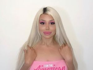 Wanita Ini Habiskan Ratusan Juta Pertahun Untuk Jadi Barbie