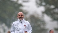 Stefano Pioli punya rekor kurang oke saat melatih. Persentase kemenangan pria 53 tahun itu hanya 37,08% dari total 631 pertandingan. (Instagram @acmilan)