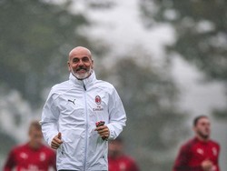 Stefano Pioli punya rekor kurang oke saat melatih. Persentase kemenangan pria 53 tahun itu hanya 37,08% dari total 631 pertandingan. (Instagram @acmilan)