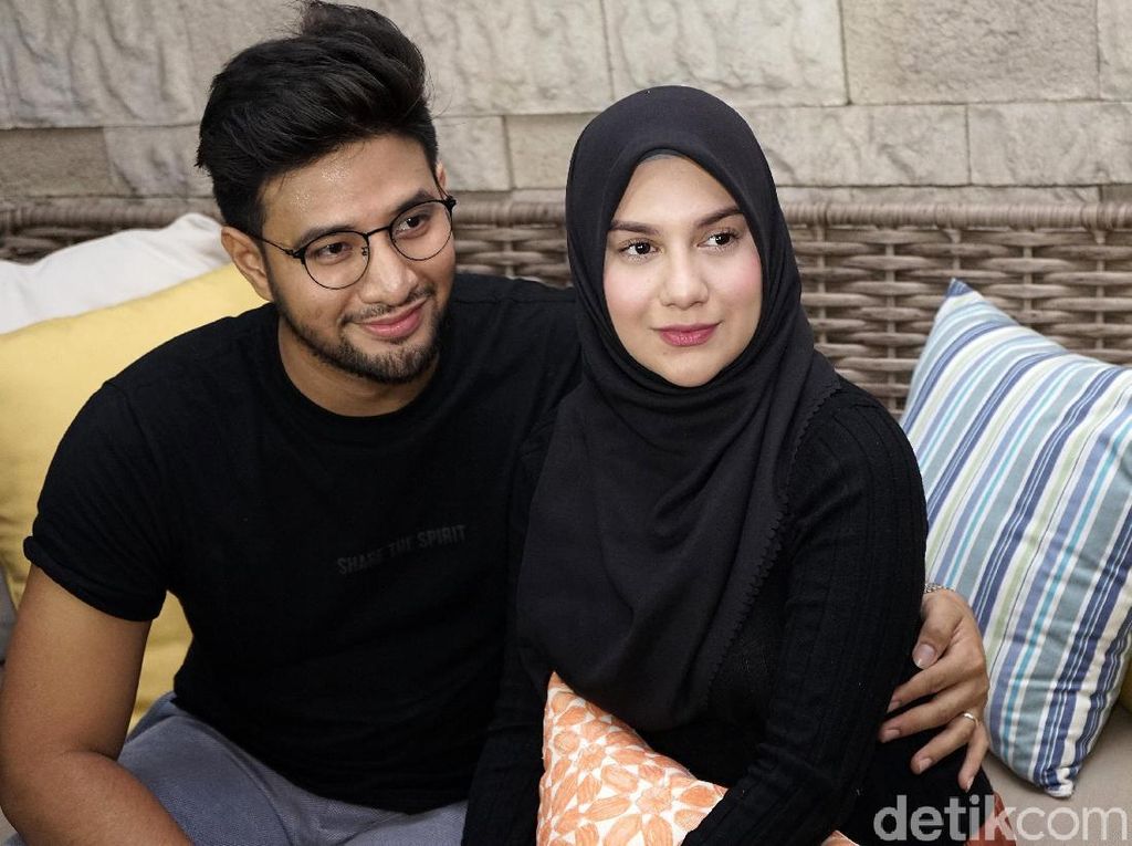 Ammar Zoni dan Irish Bella Akan Rayakan Tahun Baru di Mekkah Ammar Zoni dan Irish Bella Akan Rayakan Tahun Baru di Mekkah