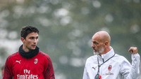 Stefano Pioli akan memulai debut sebagai pelatih AC Milan saat menghadapi Lecce 19 Oktober nanti. (Instagram @acmilan)