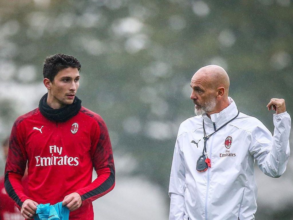 Hari Pertama Pioli Bersama Rossoneri Hari Pertama Pioli Bersama Rossoneri