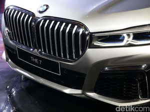 Tampang Keren Sedan Termewah BMW Tampang Keren Sedan Termewah BMW