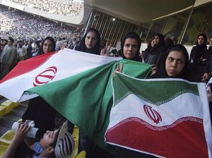 Setelah 40 Tahun, Perempuan Iran Bisa Nonton Sepakbola di Stadion Setelah 40 Tahun, Perempuan Iran Bisa Nonton Sepakbola di Stadion