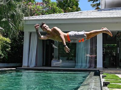 Rider MotoGP Fabio Quartararo Melepas Penat di Bali