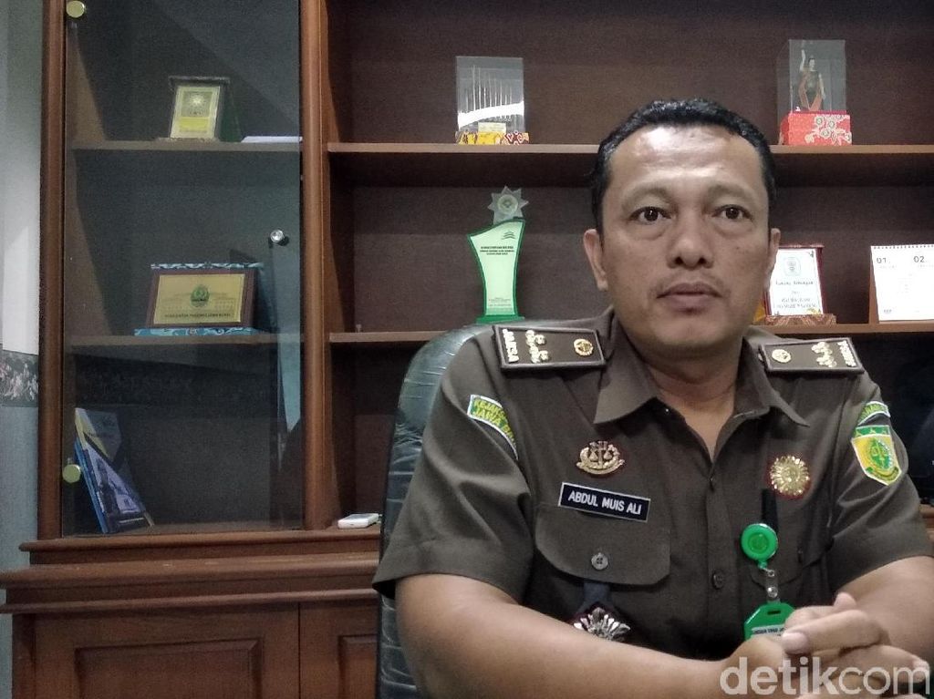 Nyaris 1 Tahun, Kasus Korupsi Jembatan Cisinga Belum Disidangkan Nyaris 1 Tahun, Kasus Korupsi Jembatan Cisinga Belum Disidangkan