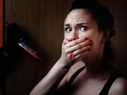 Dalih Asmara Tetangga Cabul Tusuk Mama Muda di Sukabumi