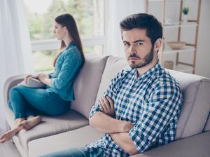 Suami Tidak Menafkahi dan Nggak Mau Kerja, Bertahan atau Cerai? Suami Tidak Menafkahi dan Nggak Mau Kerja, Bertahan atau Cerai?