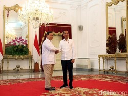 Surya Paloh Sambut Positif Pertemuan Jokowi-Prabowo