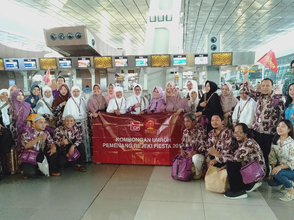 30 Konsumen Fiesta Berangkat Umrah Gratis ke Tanah Suci 30 Konsumen Fiesta Berangkat Umrah Gratis ke Tanah Suci