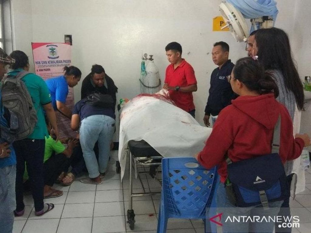 Bocah SMP Tewas Tertimpa Bangunan Roboh Akibat Gempa Susulan Bocah SMP Tewas Tertimpa Bangunan Roboh Akibat Gempa Susulan