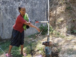 Tenaga Surya Diaplikasikan untuk Sedot Air Atasi Kekeringan di Pacitan