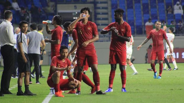 Pengamat: McMenemy Tak Layak Dilanjutkan di Timnas Indonesia