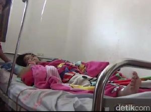 Dibakar Cemburu, Sang Arjuna Tusuk Pemandu Lagu Dibakar Cemburu, Sang Arjuna Tusuk Pemandu Lagu