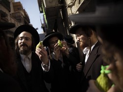 Agama Tertua di Dunia dan Jumlah Pengikutnya