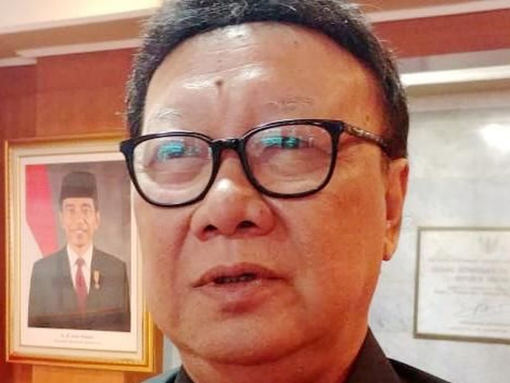 Mendagri Kirim Edaran ke Seluruh Pemda Doakan Kelancaran Pelantikan Presiden Mendagri Kirim Edaran ke Seluruh Pemda Doakan Kelancaran Pelantikan Presiden
