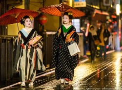 Kyoto yang Sempat Lelah dengan Ulah Turis, Kini Bisa Tersenyum