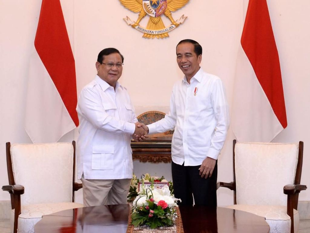 Siapa Tak Suka Jokowi-Prabowo Mesra?