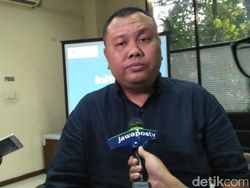 Hensat: Jokowi Jangan Setengah-setengah soal Dinasti Politik