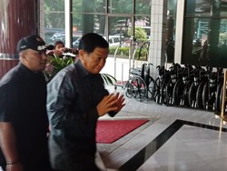 Agum Gumelar Cerita Kondisi Wiranto Makin Membaik: Bicaranya Jelas