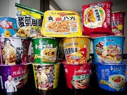 Kenapa Orang China Mendadak Borong Mie Instan?