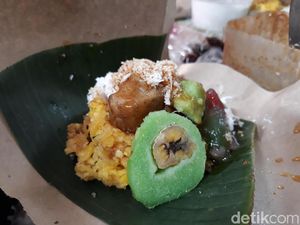 Enaknya Camilan dari Kampung yang Dijajakan Sebagai Lenjongan Enaknya Camilan dari Kampung yang Dijajakan Sebagai Lenjongan