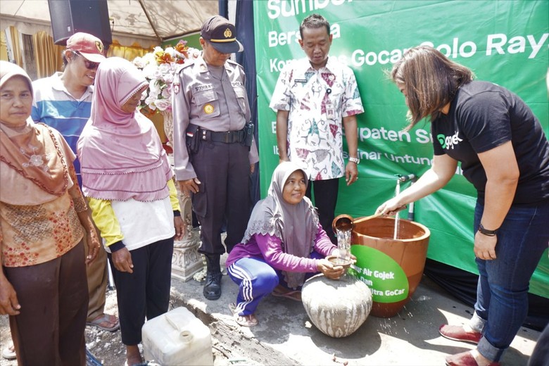 Antisipasi Kekeringan, Warga Desa Mondokan Dibuatkan Sumur Air