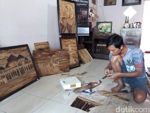 Warga Bantul Sulap Pelepah Pisang Jadi Lukisan Bernilai Tinggi