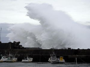 Jepang Keluarkan Peringatan Topan Nanmadol, 2 Juta Warga Diungsikan