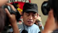 Ninoy Karundeng Jalani Pemeriksaan di Polda Metro Jaya