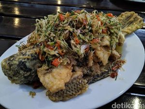 Kitiran Resto : Gurih Pedas Gurame Sambal Matah di Resto yang Asri Kitiran Resto : Gurih Pedas Gurame Sambal Matah di Resto yang Asri