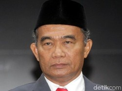 Optimistis dengan Nadiem, Menko PMK: Presiden Butuh Pemain Lincah-Cepat