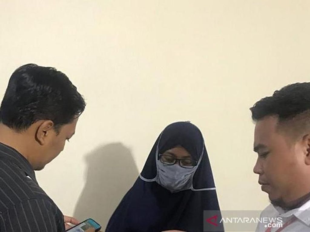 Eks Polwan Malut yang Terpapar Radikalisme Terancam 12 Tahun Penjara Eks Polwan Malut yang Terpapar Radikalisme Terancam 12 Tahun Penjara