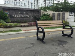Trotoar Depan Kantor Gubsu di Medan Sudah Bagus, Yang Lain?