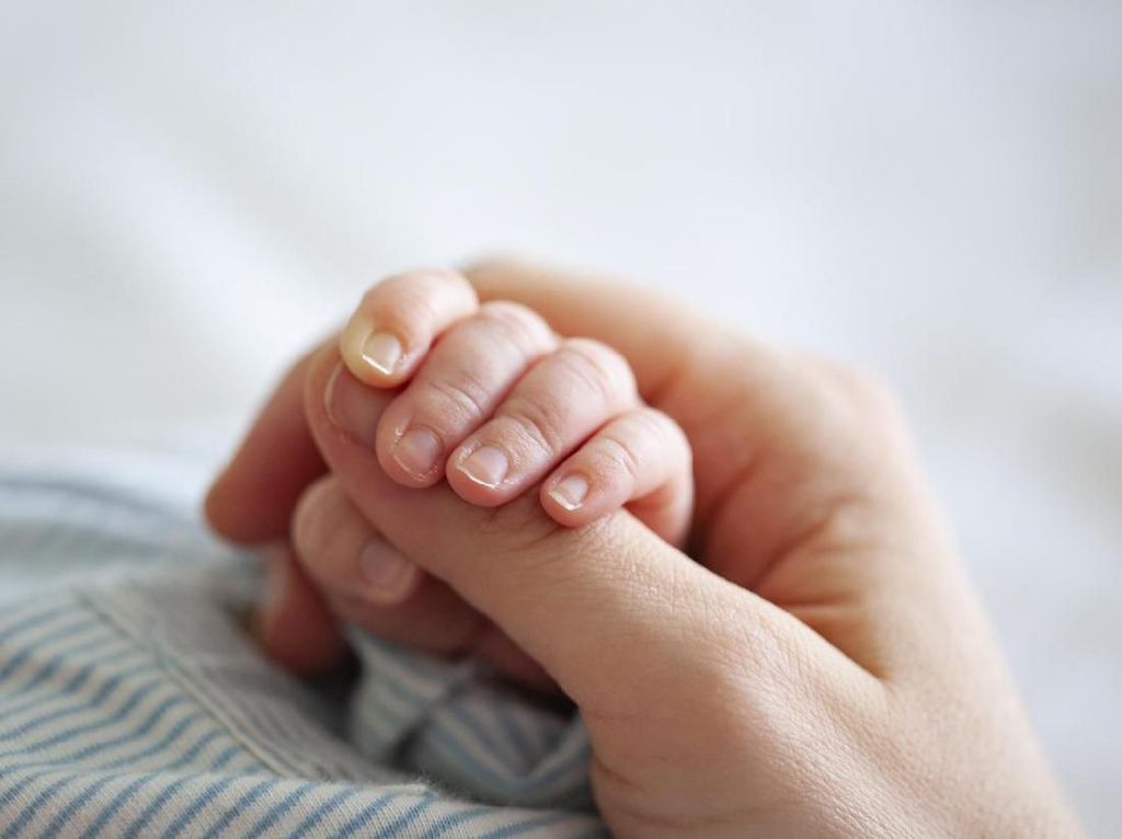 Bayi Umur 7 Hari di Tegal Kena Corona Diduga Tertular Pembesuk