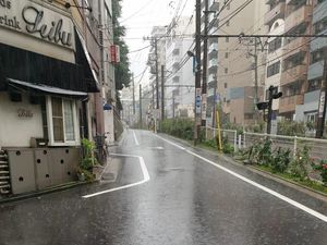 Dampak Topan Hagibis, Turis Indonesia Ngungsi dari Tokyo Dampak Topan Hagibis, Turis Indonesia Ngungsi dari Tokyo