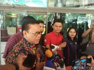 Agung Laksono Sebut Wiranto Kini Jalani Fisioterapi Agung Laksono Sebut Wiranto Kini Jalani Fisioterapi