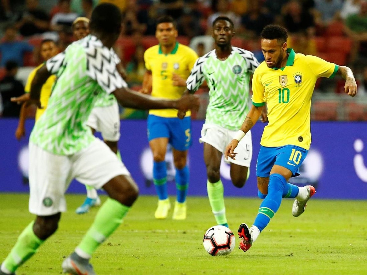 Neymar mengalami cedera saat menghadapi Nigeria (REUTERS/Feline Lim)