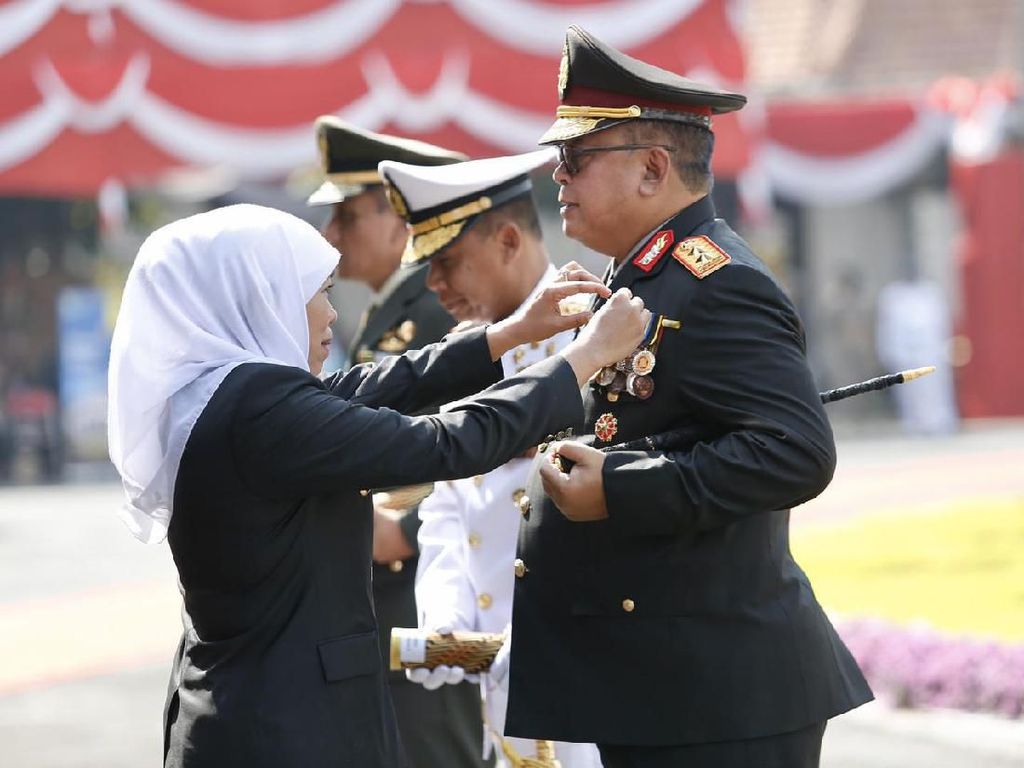 Dapat Penghargaan Jer Basuki Mawa Beya, Ini Kata Kapoda Jatim Dapat Penghargaan Jer Basuki Mawa Beya, Ini Kata Kapoda Jatim