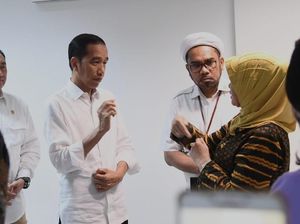 Borak Desak Jokowi Bebastugaskan Wiranto, Ngabalin: Apa Urgensinya? Borak Desak Jokowi Bebastugaskan Wiranto, Ngabalin: Apa Urgensinya?